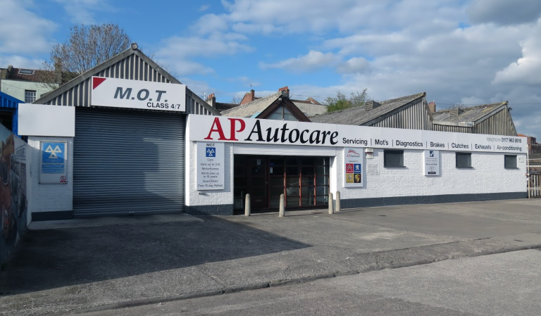 Car Servicing, Repairs & MOT at [garagename] in [locationfocus]